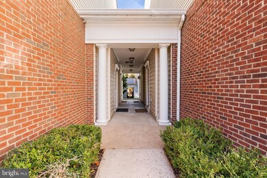 7116 Mason Grove Ct unit 31, Alexandria, VA 22306 - photo 4