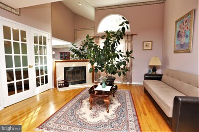 90 Kingsland Cir, Monmouth Junction, NJ 08852 - photo 4