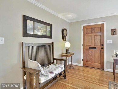 7614 Holiday Dr, Alexandria, VA 22308 - photo 3