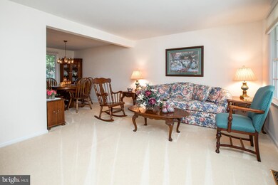 2 Pinehurst Ct, Trenton, NJ 08690 - photo 5