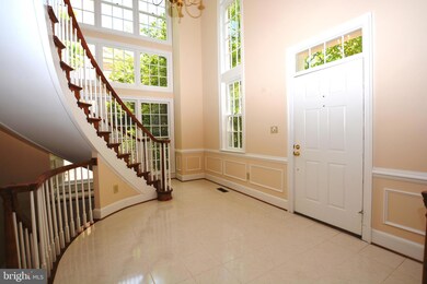 9441 Turnberry Dr, Potomac, MD 20854 - photo 2