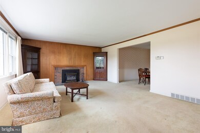 1353 Valley Forge Rd, Wayne, PA 19087 - photo 2