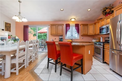 48 Mcclellan St, Providence, RI 02909 - photo 6