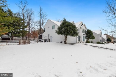 5877 Deborah Jean Dr, Elkridge, MD 21075 - photo 2