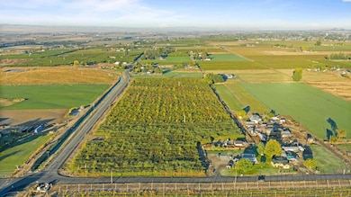 NNA Mt View Rd Grandview, Grandview, WA 98930 - photo 2