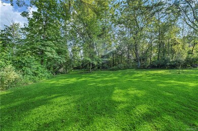 555 Willow Ave, North Tonawanda, NY 14120 - photo 7