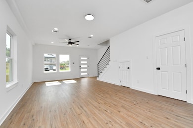 8418 Observatory St, Houston, TX 77088 - photo 6