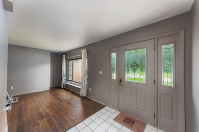 The BENEFIT of this Novi Ranch (18)