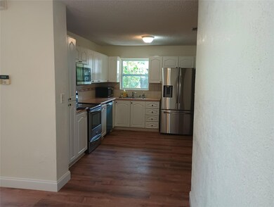 7836 Meridian St, Miramar, FL 33023 - photo 5