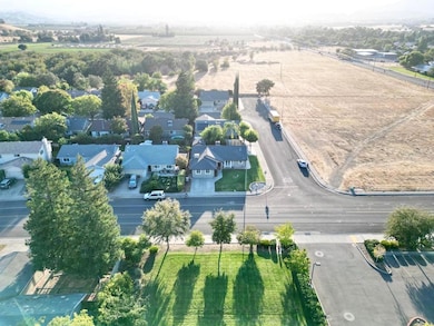 516 Main St, Winters, CA 95694 - photo 3