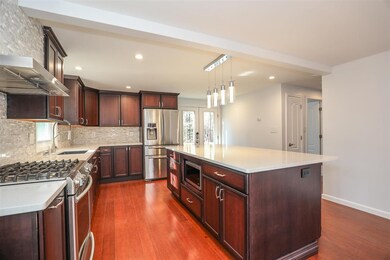 17 Red Deer Rd, Londonderry, NH 03053 - photo 6