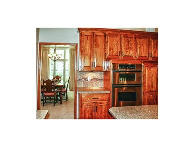 Double ovens with convection/microwave oven.