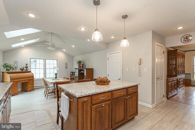 288 Maple Point Dr, Langhorne, PA 19047 - photo 6