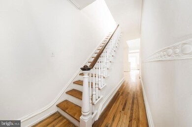 2011 Spruce St unit 1R, Philadelphia, PA 19103 - photo 5