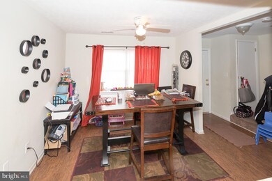 6451 Lamplighter Ridge, Glen Burnie, MD 21061 - photo 3