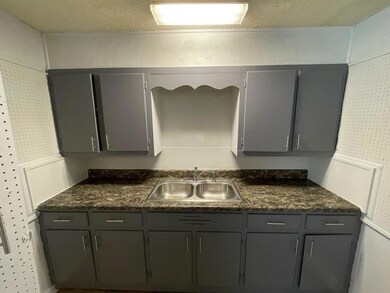 1314 S Mirick Ave unit B, Denison, TX 75020 - photo 5