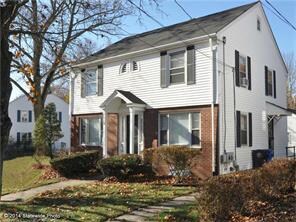 171 Knollwood Ave, Cranston, RI 02910 - photo 2