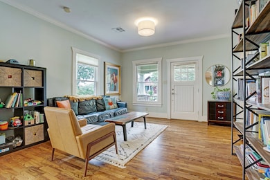 626 E 13th 1 2 St, Houston, TX 77008 - photo 4