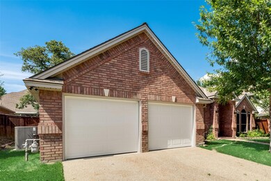 2717 Maple Brook Ct, Bedford, TX 76021 - photo 4