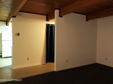 1d living room looking towards hall & ki