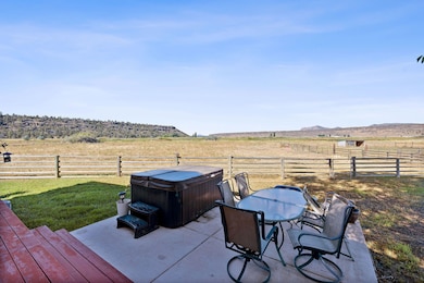 15333 NW Oneil Hwy, Redmond, OR 97756 - photo 7