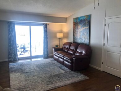3506 SE Shawnee Ct, Topeka, KS 66605 - photo 7