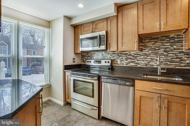 2116 Whisperwood Glen Ln, Reston, VA 20191 - photo 7