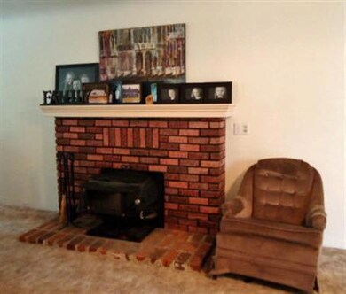 936 NE 9th St, Grants Pass, OR 97526 - photo 4