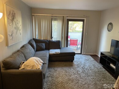 11 Avon Dr unit R11, Hightstown, NJ 08520 - photo 3