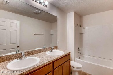GALEN  D-small-010-4-2nd Floor Bathroom-