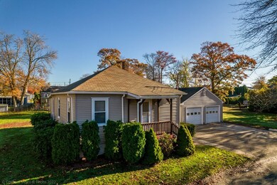 112 Center St, South Dartmouth, MA 02748 - photo 3