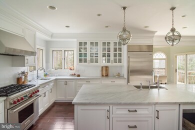 909 Malvern Hill Dr, Davidsonville, MD 21035 - photo 2