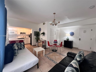 918 Ocean Dr unit 302, Miami Beach, FL 33139 - photo 5