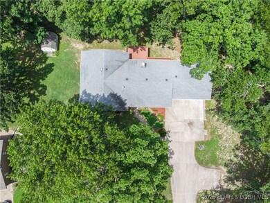 2700+ sq ft