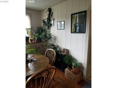 335 W Union Ave, Heppner, OR 97836 - photo 6