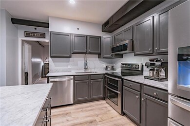 11 W 2nd St unit 211, Bethlehem, PA 18015 - photo 3