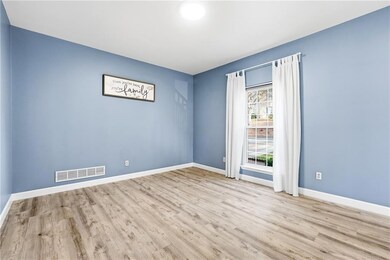 unlisted-address, Alpharetta, GA 30022 - photo 4