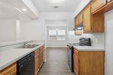 518 Guerin Dr, Arlington, TX 76012 - photo 5