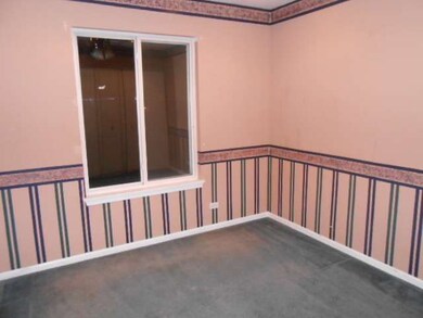 2130 Aberdeen Dr, Carpentersville, IL 60110 - photo 6