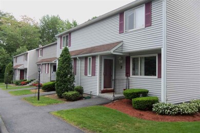 3 Cedarbrook Village unit 3 F, Rochester, NH 03867 - photo 2