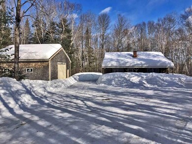 winter-maine-snowmobiling-m