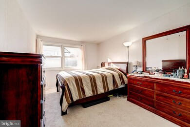 12012 Dove Cir, Laurel, MD 20708 - photo 7