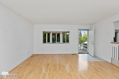 04-Living Room MS_3238