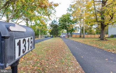 1315 Deer Run Rd, Hatfield, PA 19440 - photo 3