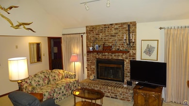 5634 SW Hawick Ln, Topeka, KS 66614 - photo 5