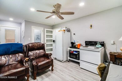 9-web-or-mls- 2397 Main Hwy-6