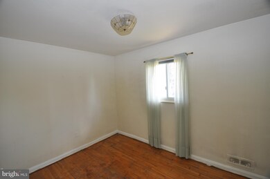 6000 Rosedale Dr, Hyattsville, MD 20782 - photo 4