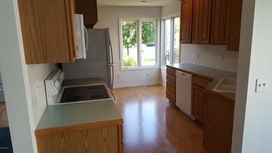 2474 Highridge Ln SE unit 16, Grand Rapids, MI 49546 - photo 7