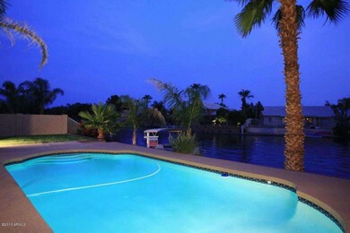 Night-Pool Lake View