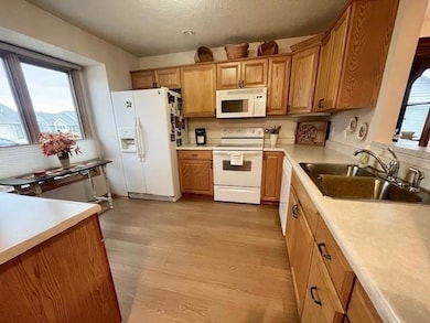 2503 Parkview Place, Perry, IA 50220 - photo 3